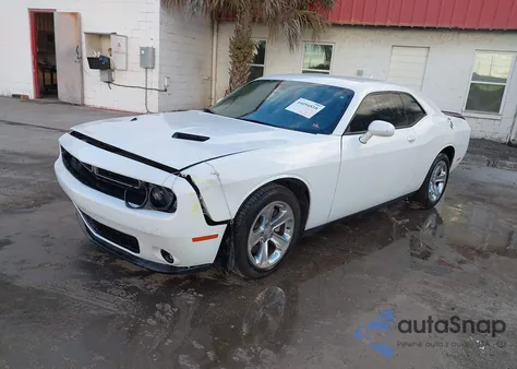 2015 Dodge Challenger Sxt Plus z USA, uszkodzony, nr VIN 2C3CDZBG7FH770513